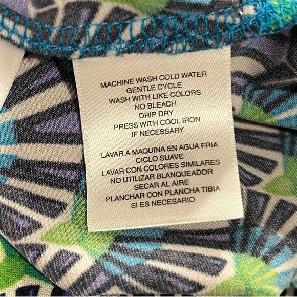 Fake wrap short sleeve dress - Picture 10 of 13